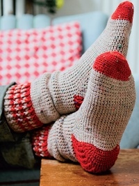 FREE PATTERN: Dowding Socks by Rohn Strong
